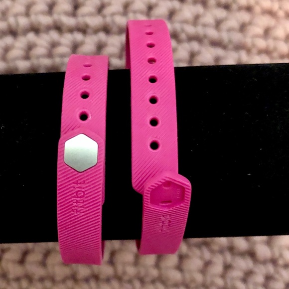 Fit Bit Flex 2 Pink Wristband Small & Large - Picture 2 of 2